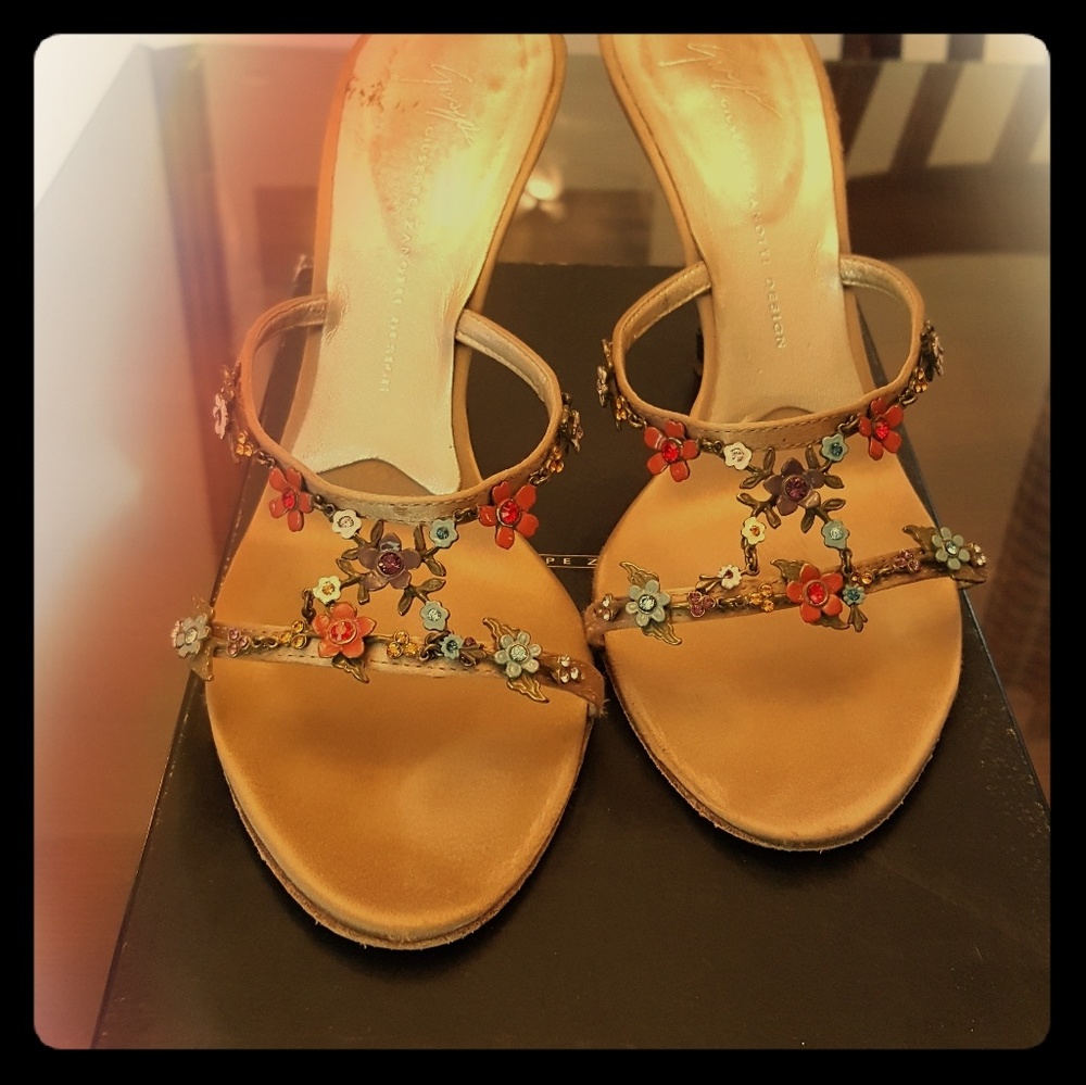 Giuseppe Zanoti Design Caramello